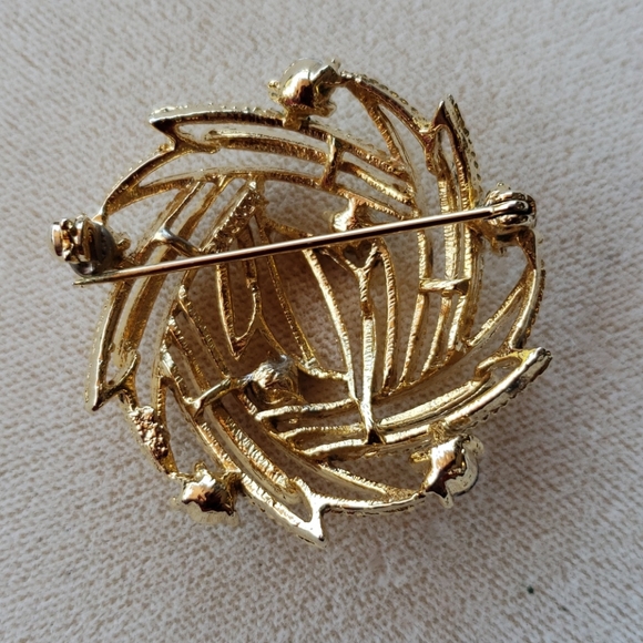 Brooch - Picture 4 of 4